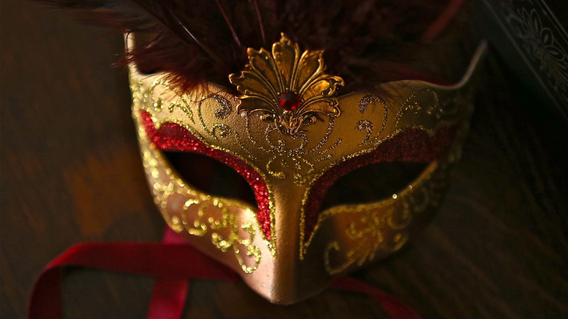 Venetiaans gouden masker